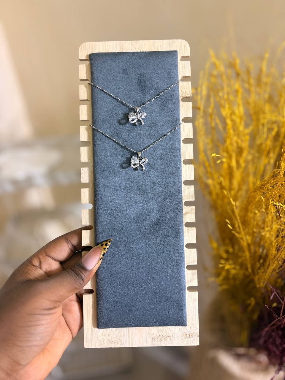 Le Petit Nœud Bow Necklace